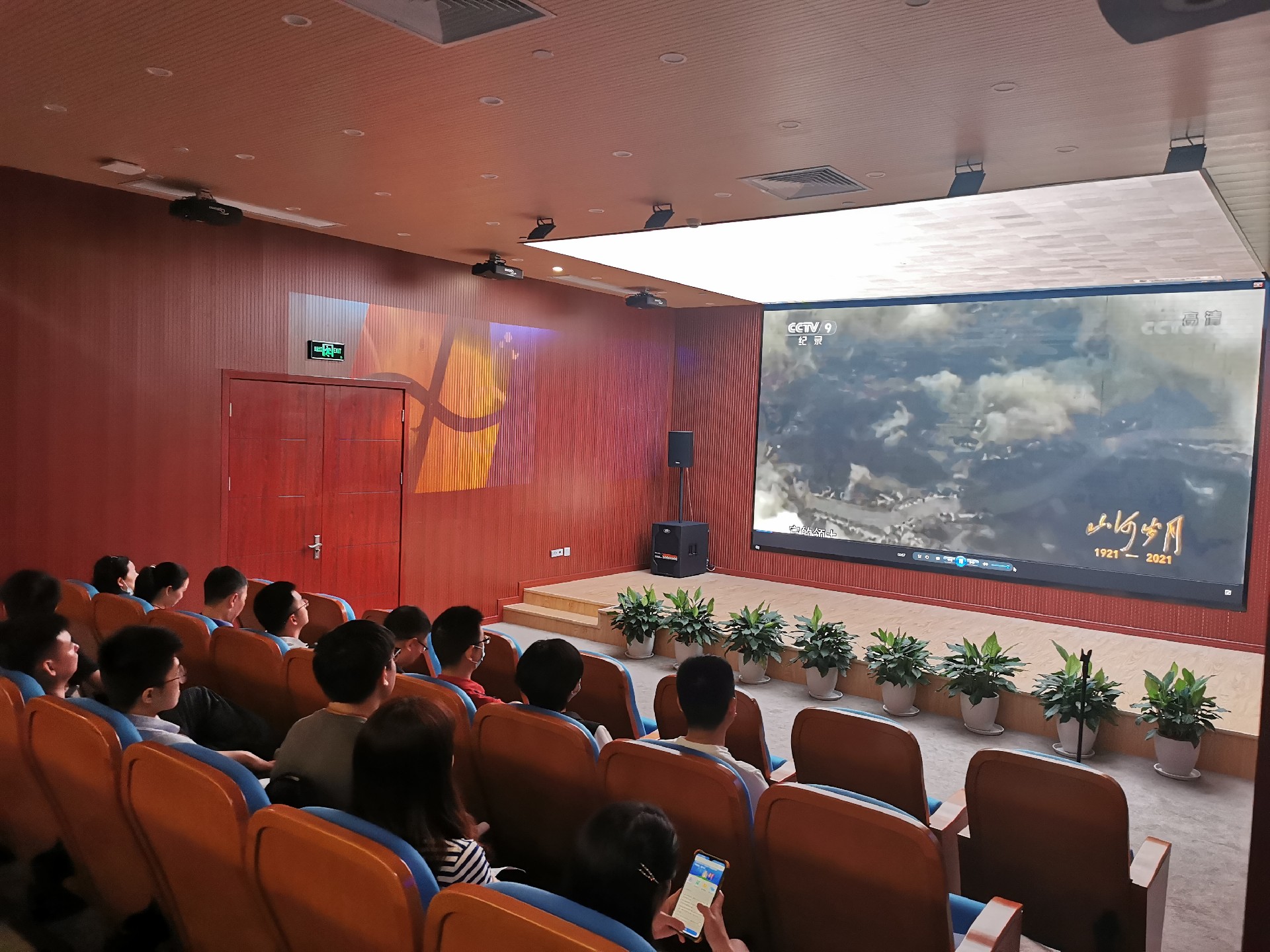 1624608689245037.jpg a8503aaee57da696d4fa2ec1b28d77e.jpg